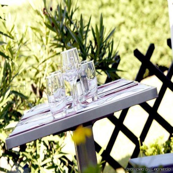 Kyriad Lille - Roncq Restaurant photo